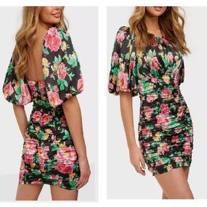 NWT FOR LOVE & LEMONS JOLIE RUCHED FLORAL PRINT MINI DRESS IN BLACK